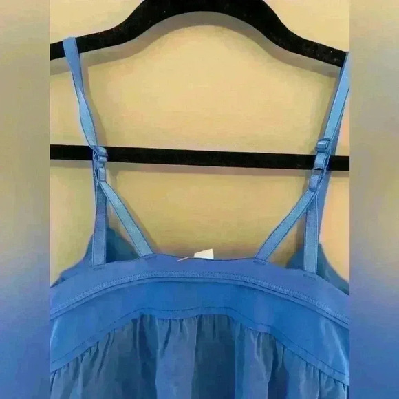 Lululemon Find Bliss  Tank in Porcelaine - Picture 11 of 13